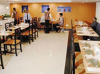Rajdhani Hyderabad Esterno foto