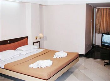 Rajdhani Hyderabad Esterno foto
